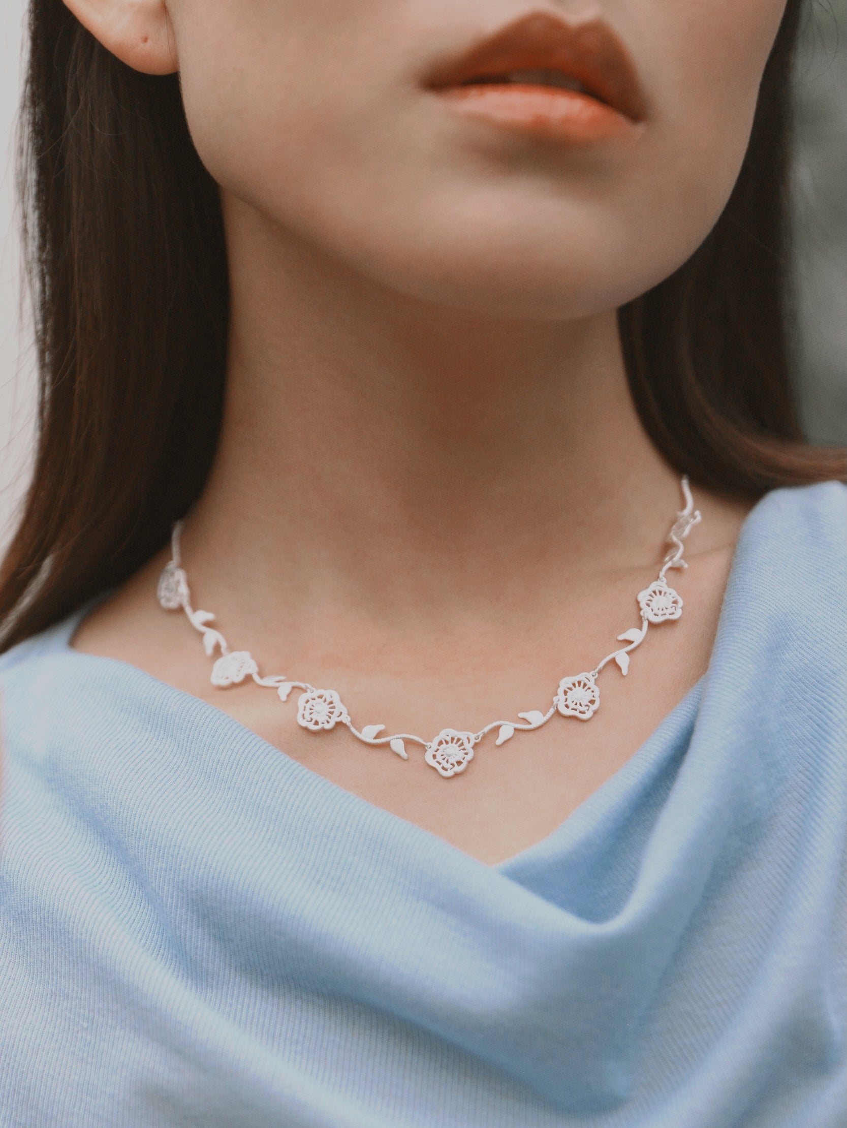 Thorned Rose Necklace - Silver