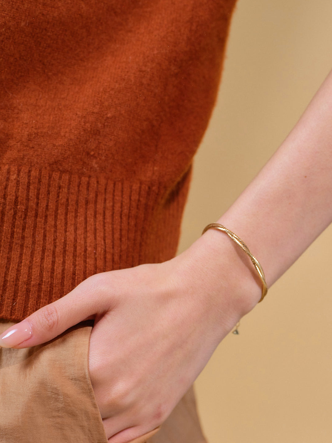 The Essentials Double Twist Soft Bracelet