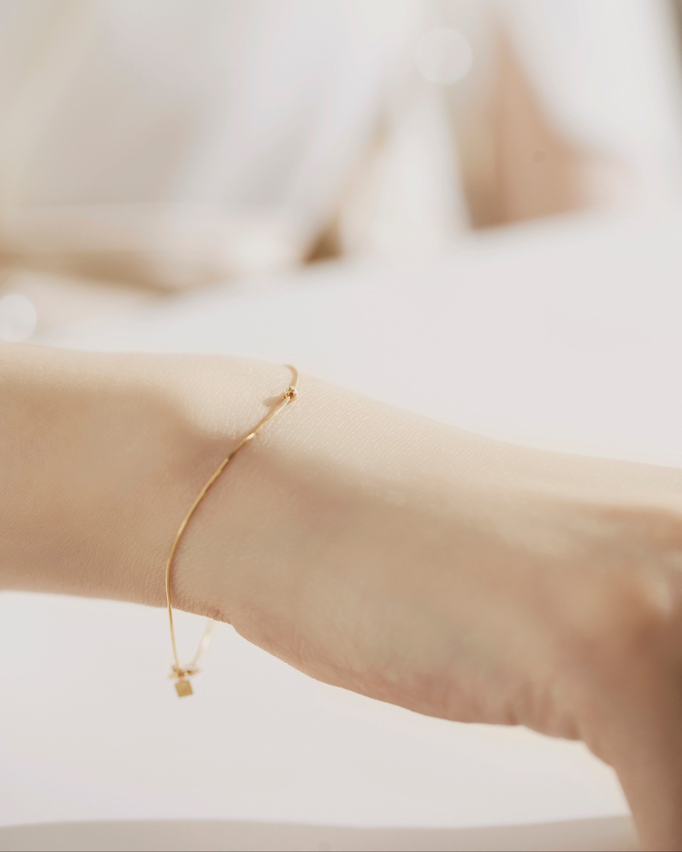 The Essentials Ultra Thin Silk Bracelet - 18K Solid Gold - YIN Fine Jewelry - Chinese Modern Gold Jewelry