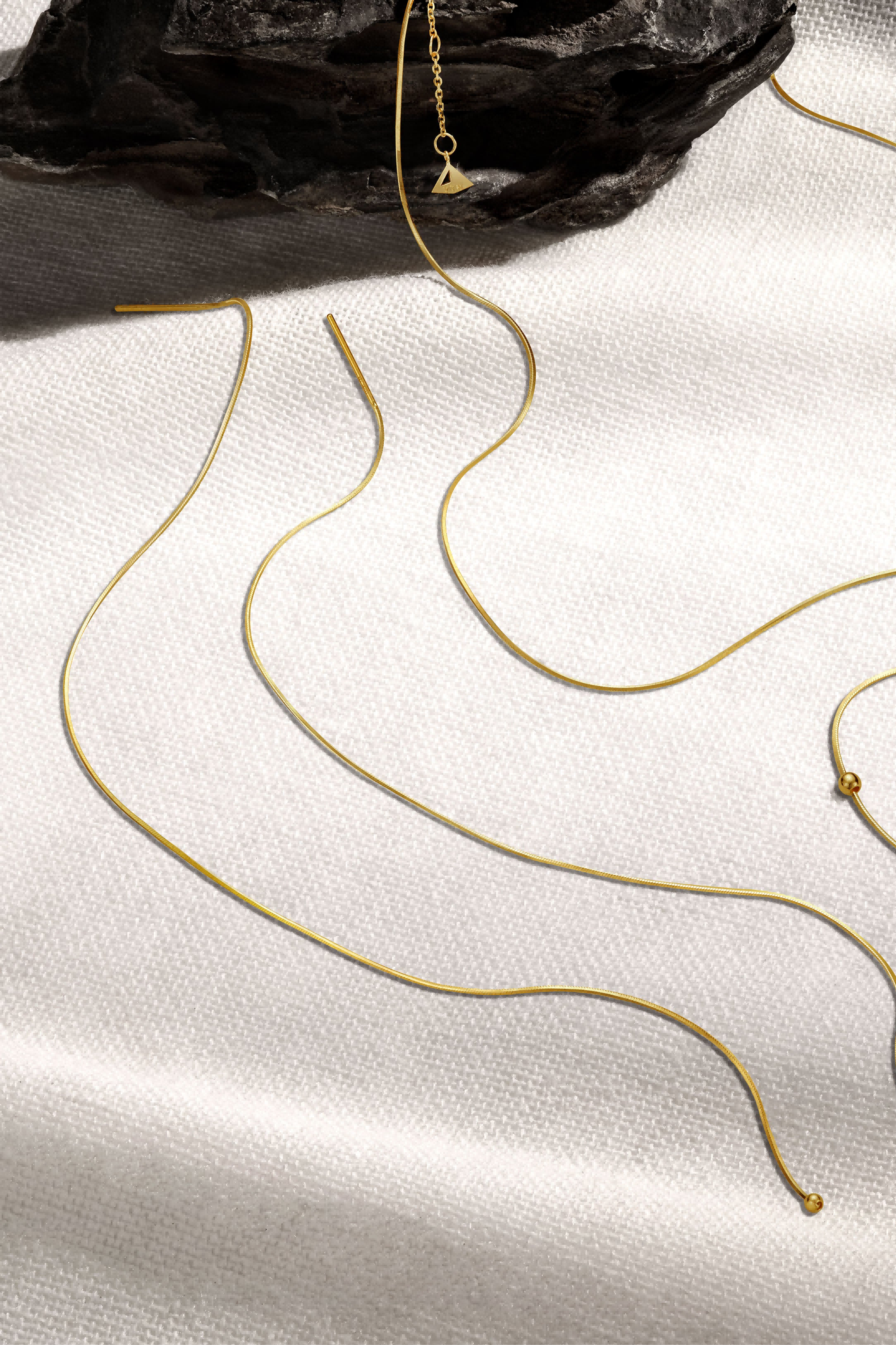 The Essentials Ultra Thin Silk Ear Threader - 18K Solid Gold - YIN Fine Jewelry - Chinese Modern Gold Jewelry