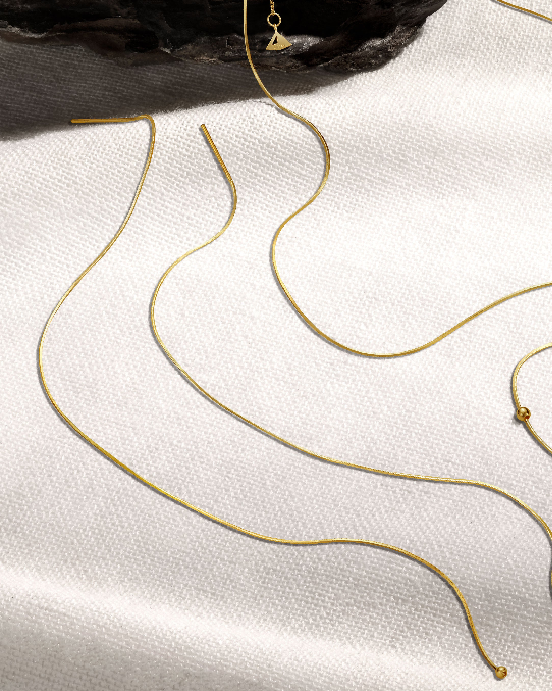 The Essentials Ultra Thin Silk Ear Threader - 18K Solid Gold - YIN Fine Jewelry - Chinese Modern Gold Jewelry