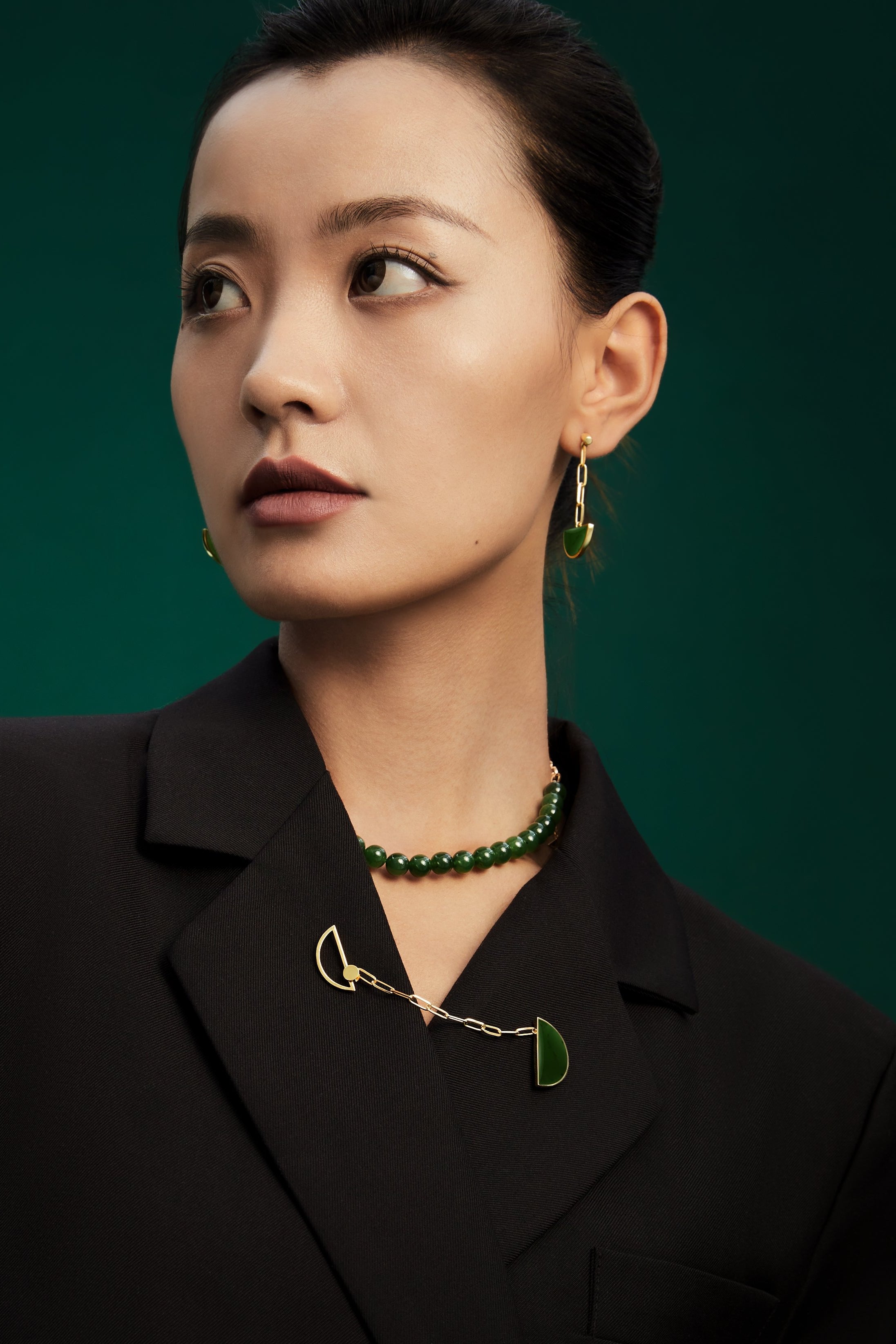 The Game of Weiqi Green Jade Beaded Necklace - 18K Solid Gold - YIN Fine Jewelry - Chinese Modern Gold Jewelry