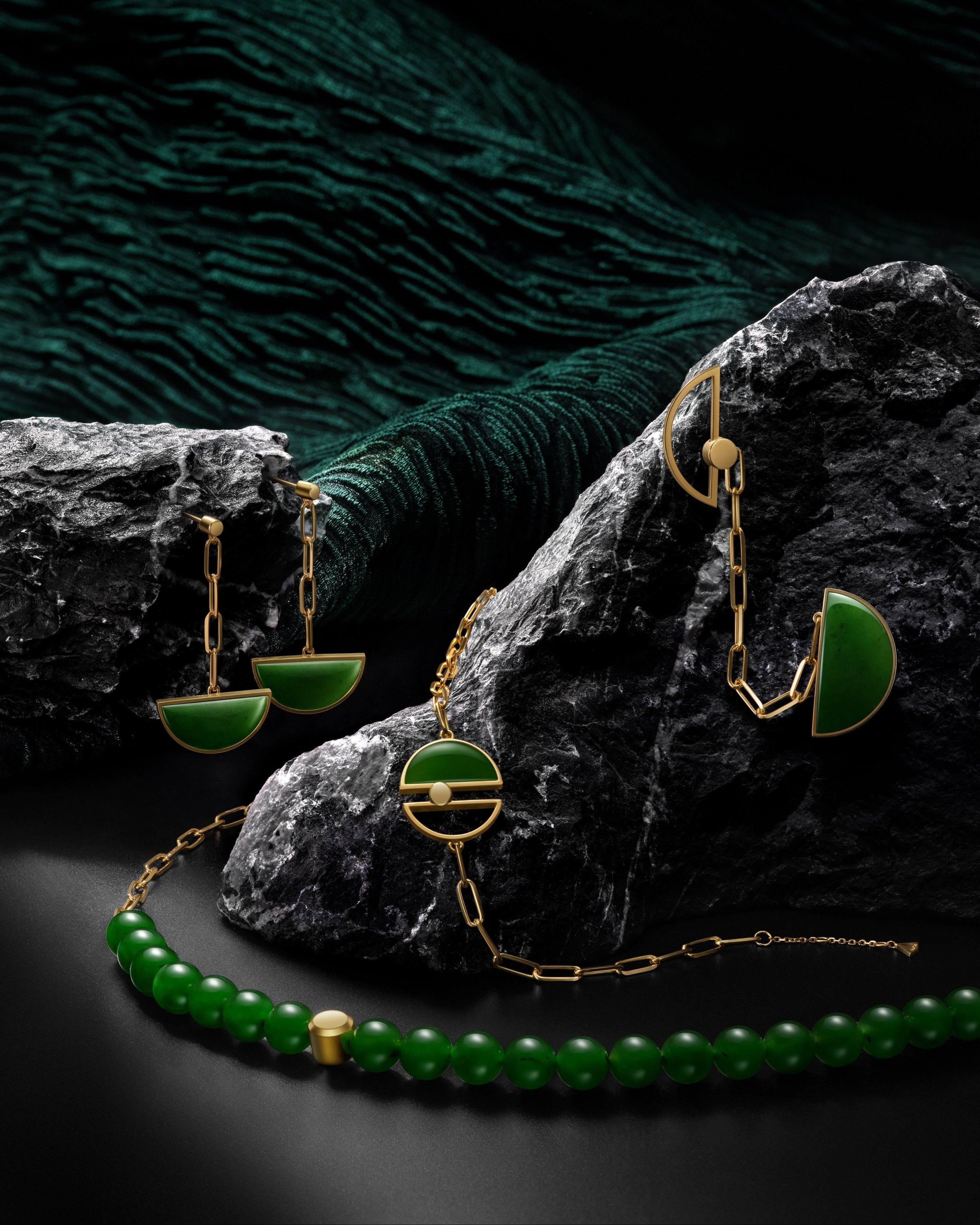 The Game of Weiqi Green Jade Beaded Necklace - 18K Solid Gold - YIN Fine Jewelry - Chinese Modern Gold Jewelry