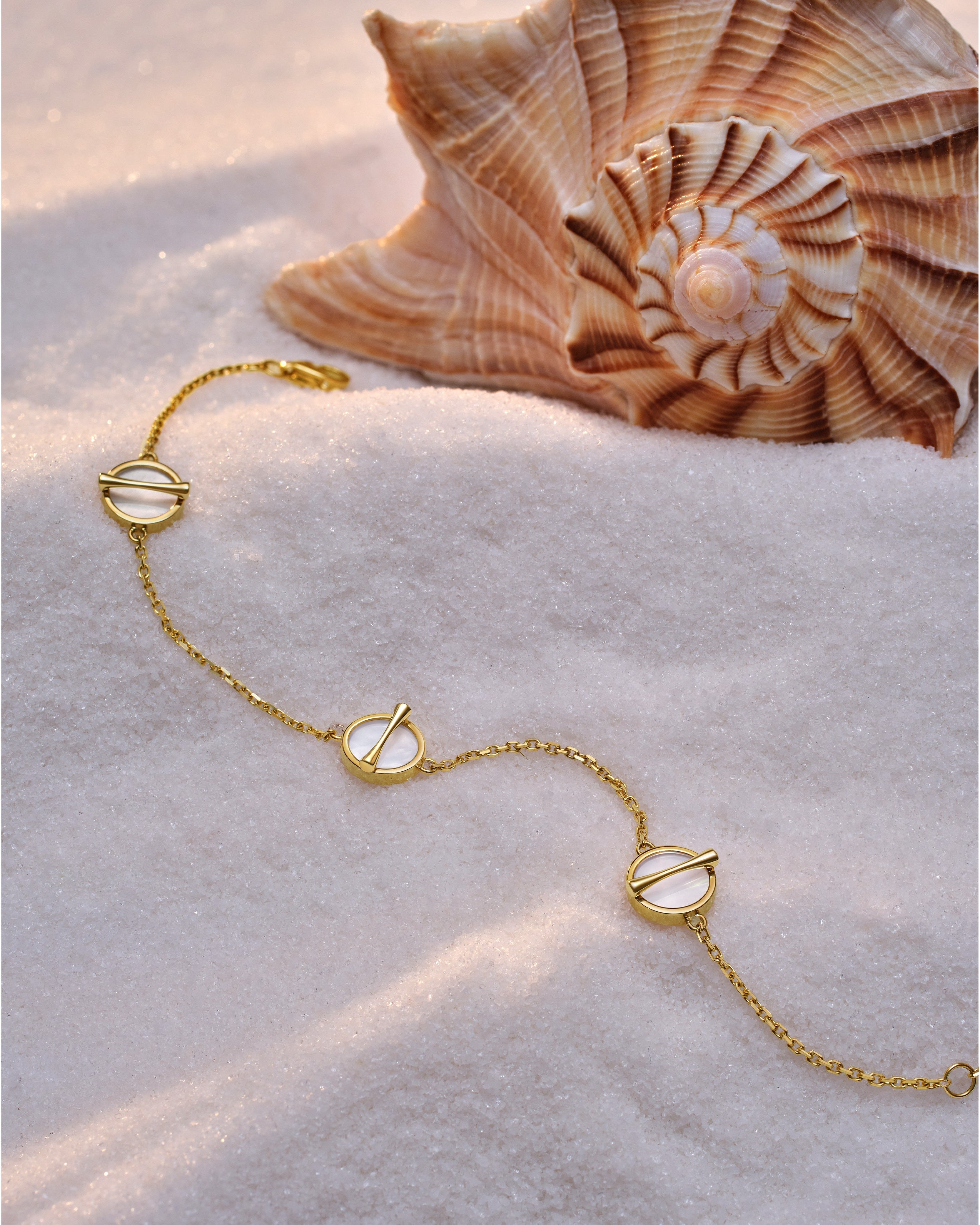 The Golden Ratio 3-motif Bracelet - Mother of Pearl - 18K Solid Gold - YIN Fine Jewelry - Chinese Modern Gold Jewelry