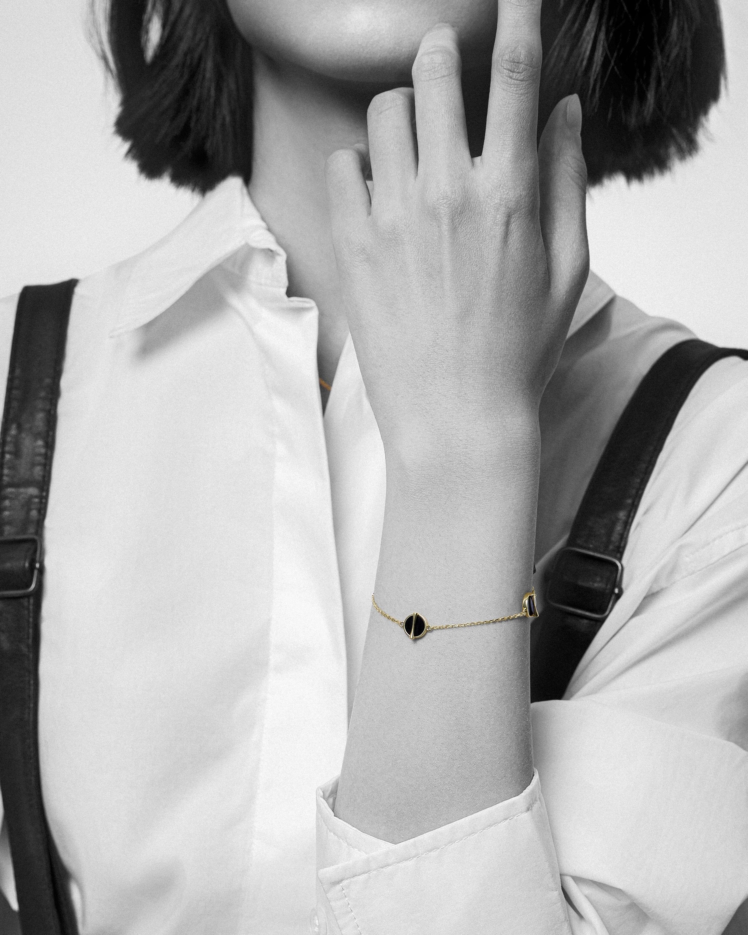 The Golden Ratio 3-motif Bracelet - Onyx - 18K Solid Gold - YIN Fine Jewelry - Chinese Modern Gold Jewelry
