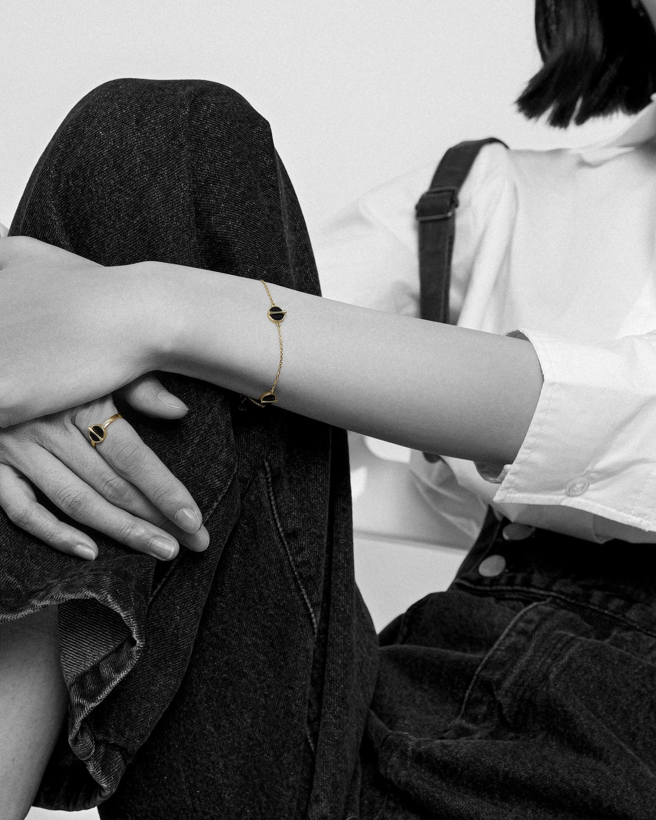 The Golden Ratio 3-motif Bracelet - Onyx - 18K Solid Gold - YIN Fine Jewelry - Chinese Modern Gold Jewelry