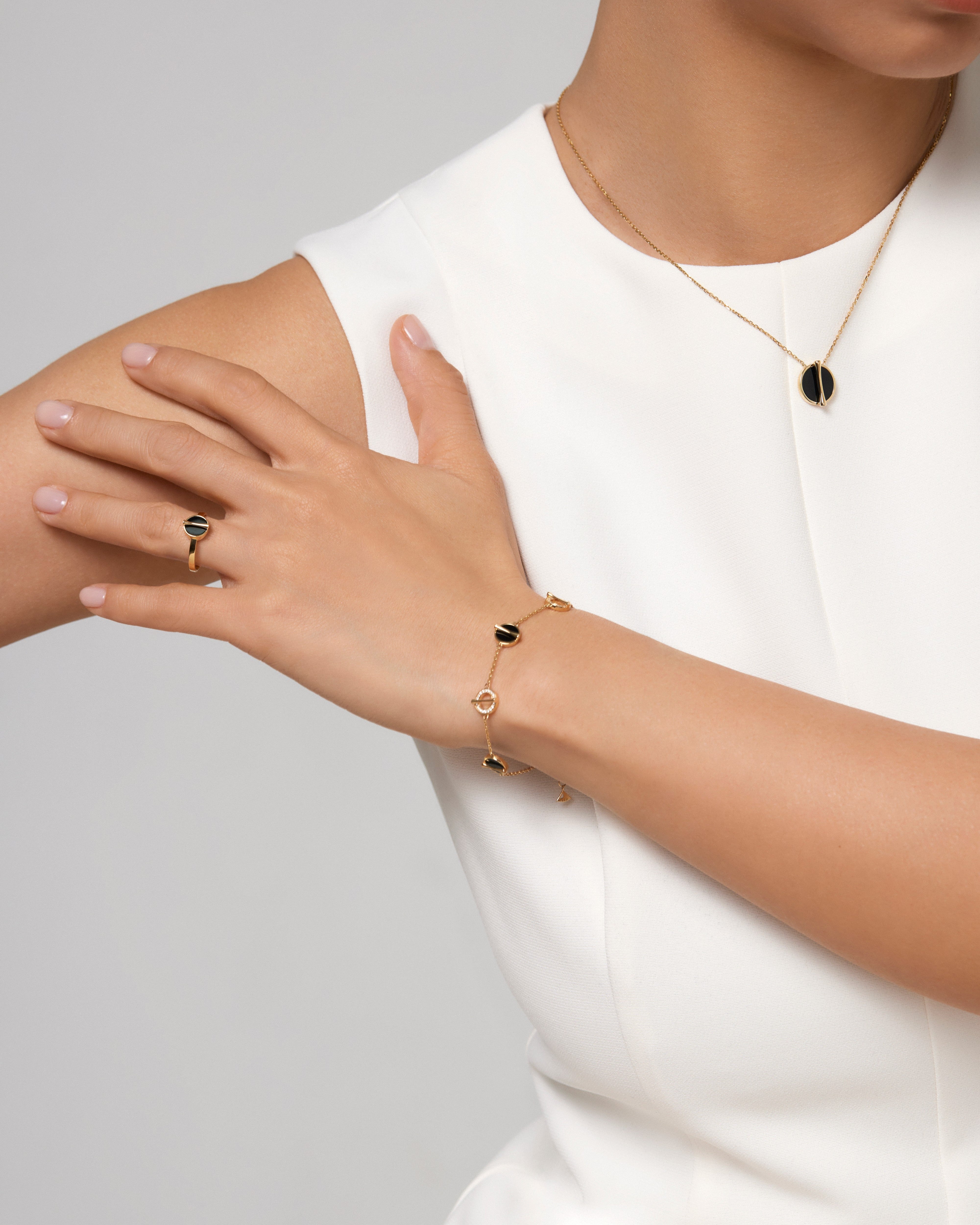 The Golden Ratio 5-motif Open Diamond Bracelet - 18k solid gold - onyx - YIN Fine Jewelry - Chinese Modern Gold Jewelry