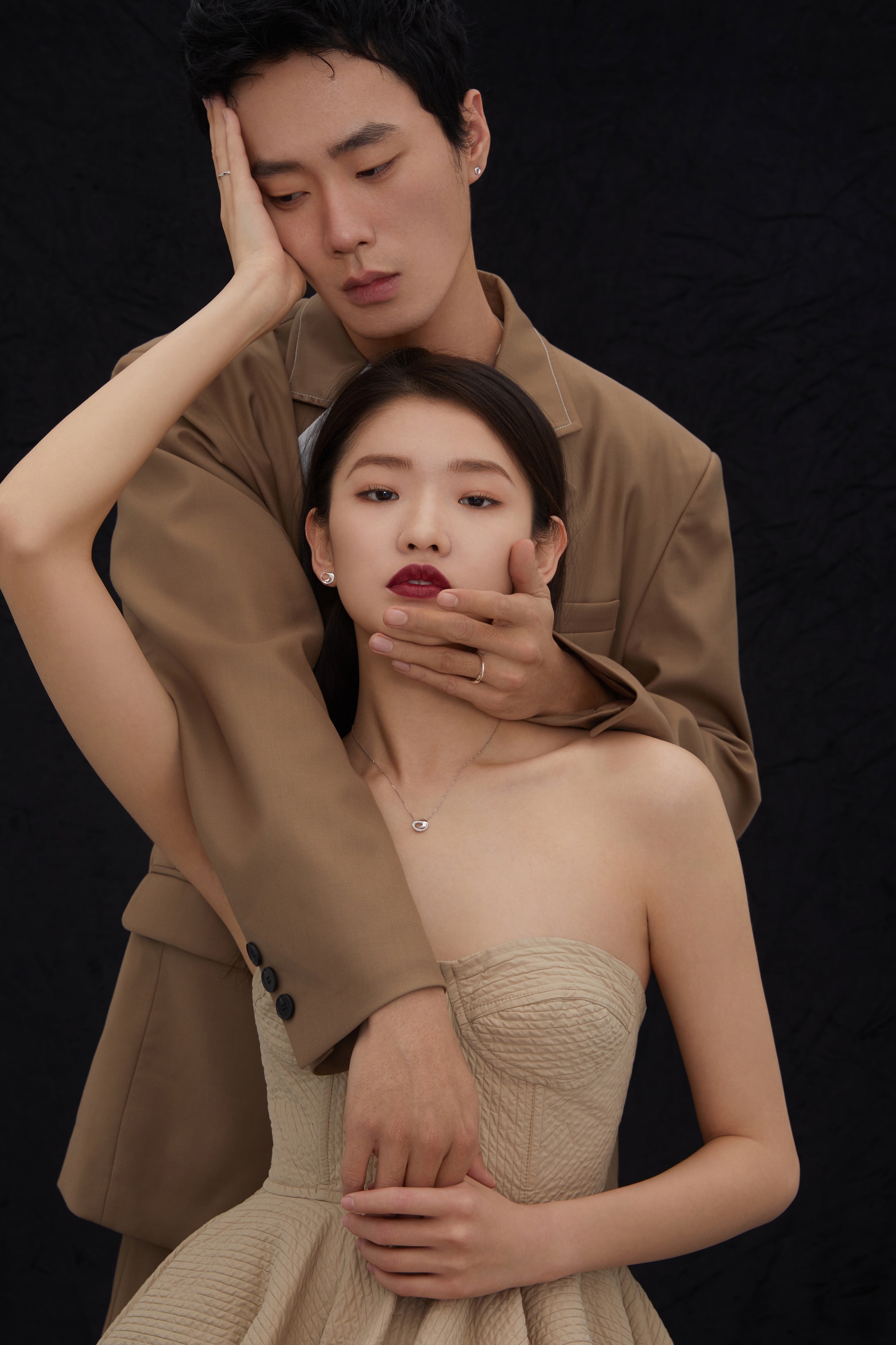 The Möbius Strip Ring - 18K Solid Gold - YIN Fine Jewelry - Chinese Modern Gold Jewelry