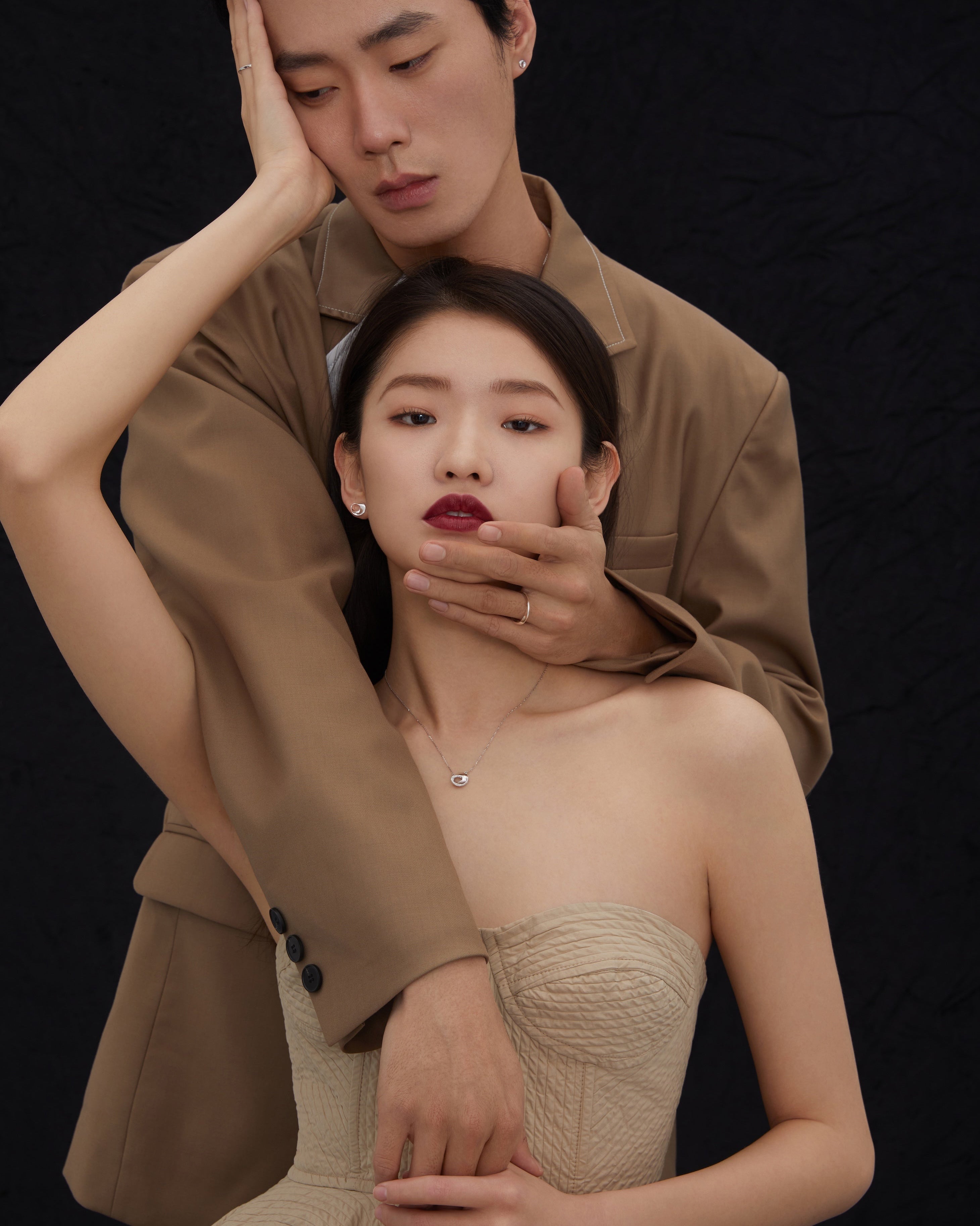 The Möbius Strip Ring - 18K Solid Gold - YIN Fine Jewelry - Chinese Modern Gold Jewelry
