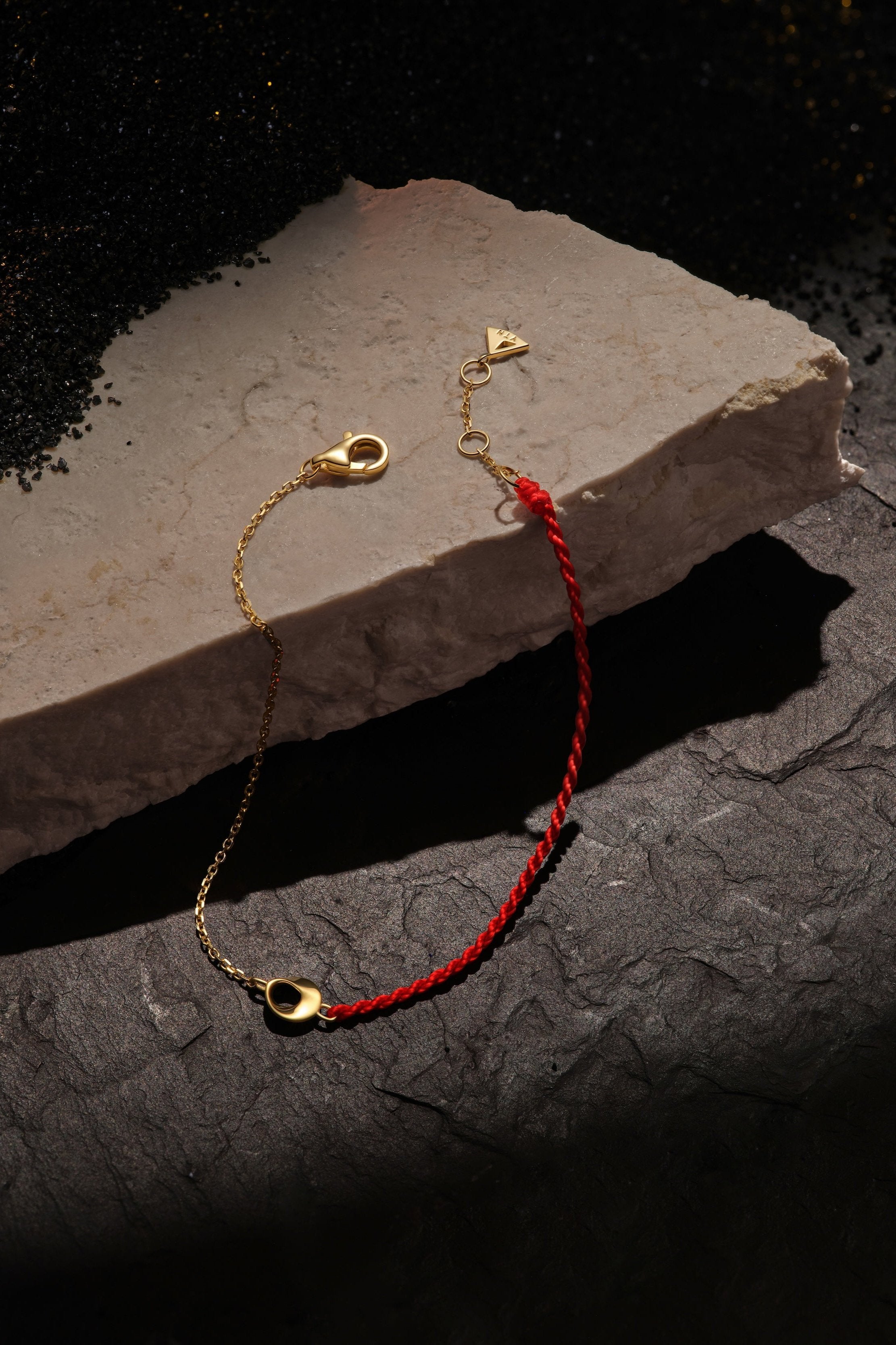 The Möbius Chain Bracelet - 18K Solid Gold - YIN Fine Jewelry - Chinese Modern Gold Jewelry