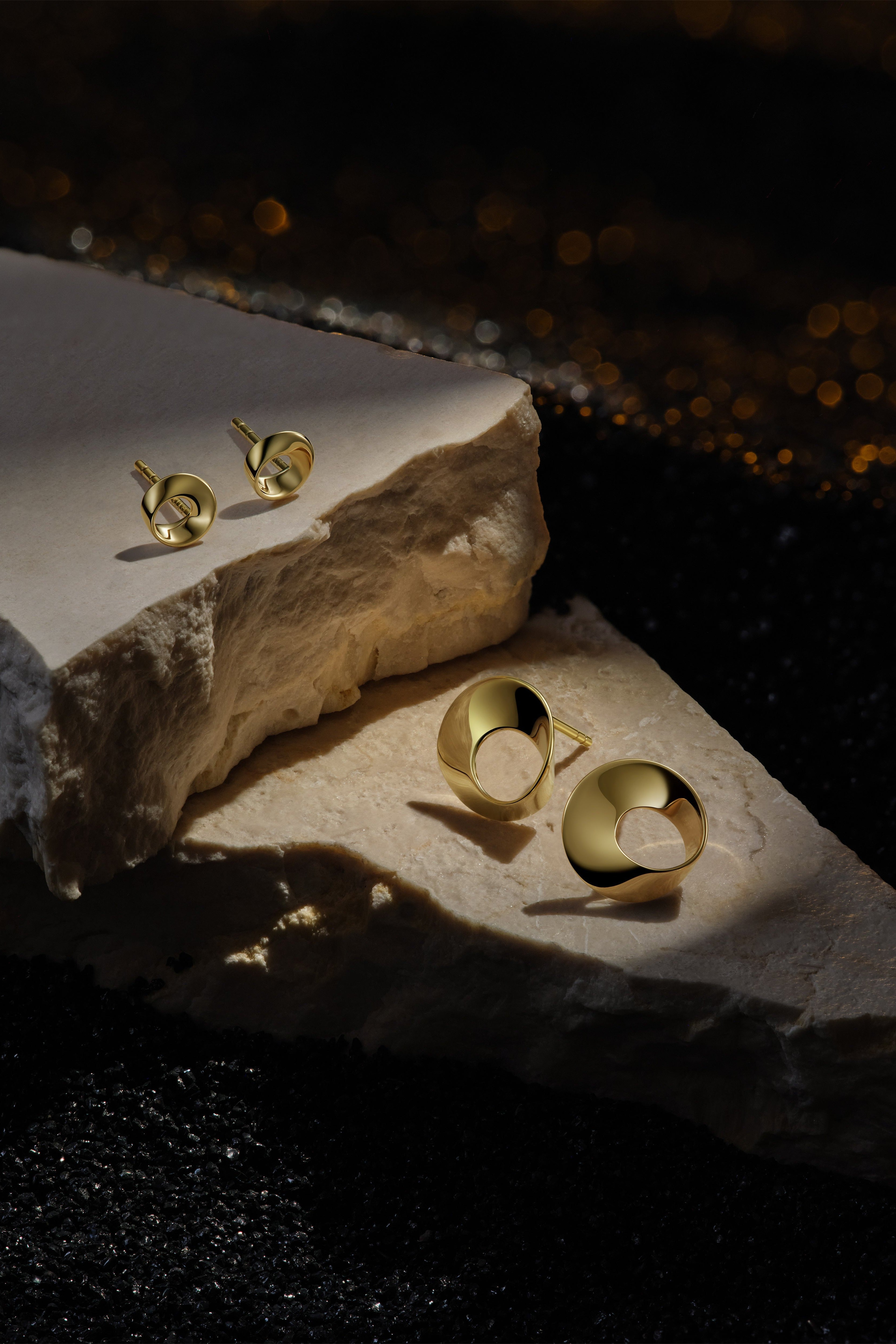 The Möbius Medium Earrings - Glossy/Matte - 18K Solid Gold - YIN Fine Jewelry - Chinese Modern Gold Jewelry