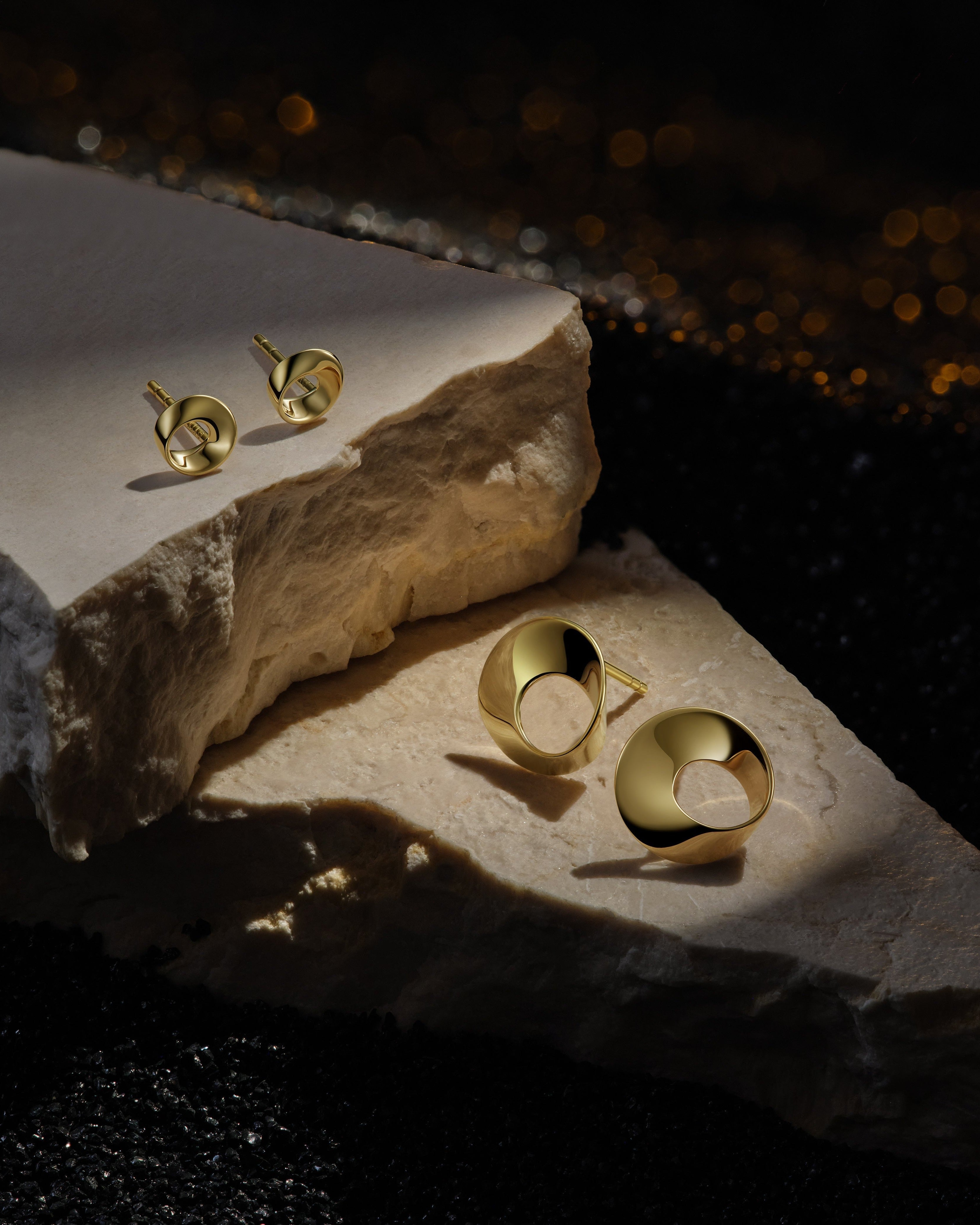 The Möbius Medium Earrings - Glossy/Matte - 18K Solid Gold - YIN Fine Jewelry - Chinese Modern Gold Jewelry
