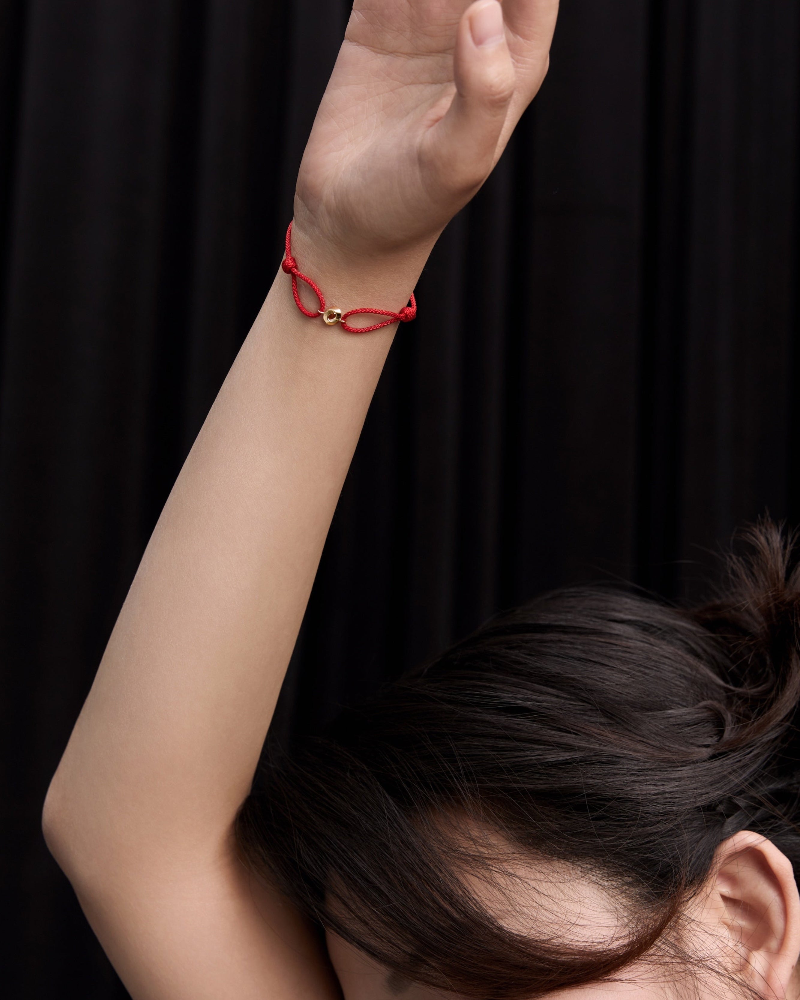 The Möbius Red Cord Bracelet - 18K Solid Gold - YIN Fine Jewelry - Chinese Modern Gold Jewelry