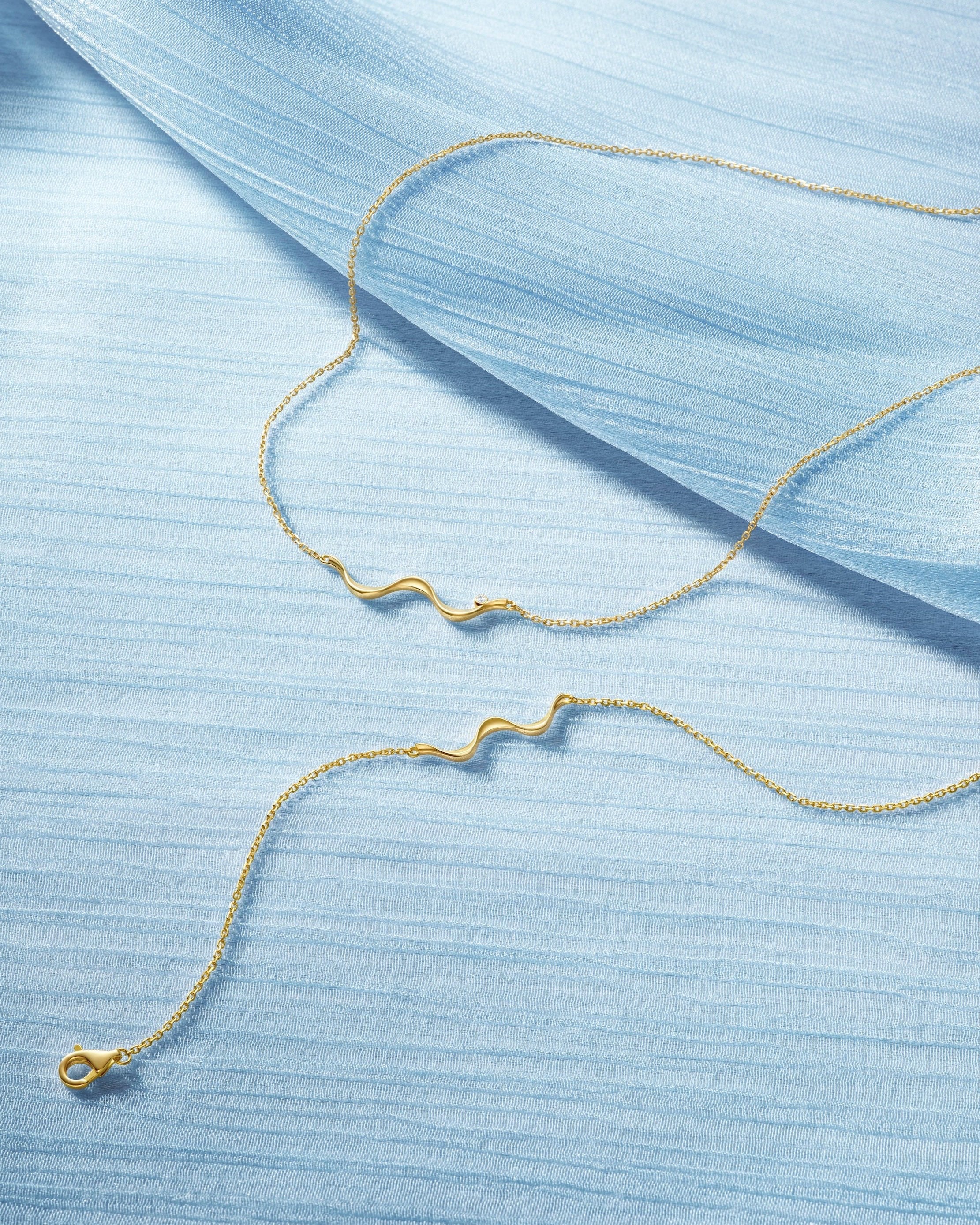 The Ripples Bracelet - 18K Solid Gold - YIN Fine Jewelry - Chinese Modern Gold Jewelry