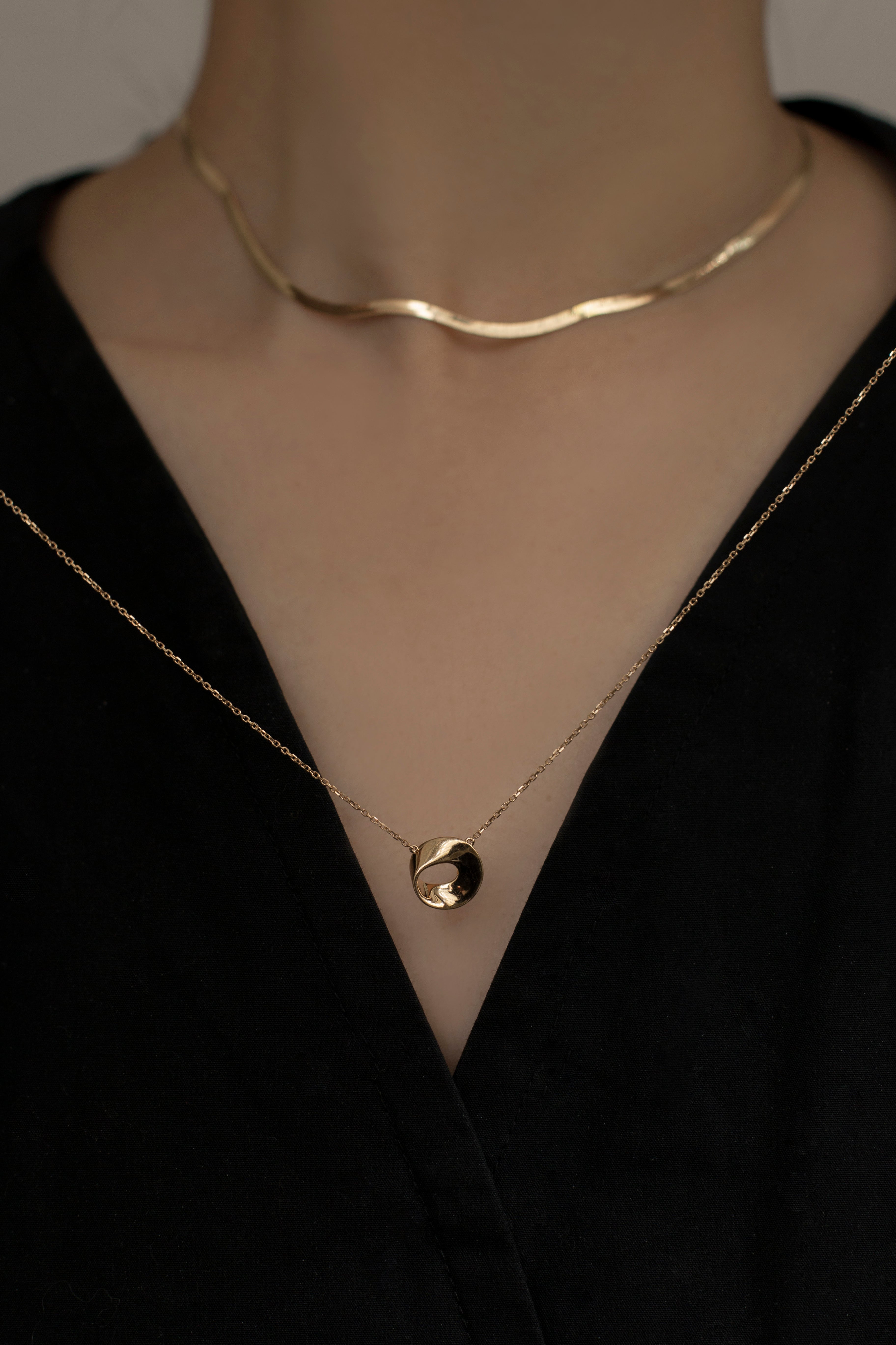 The Möbius Glow Set