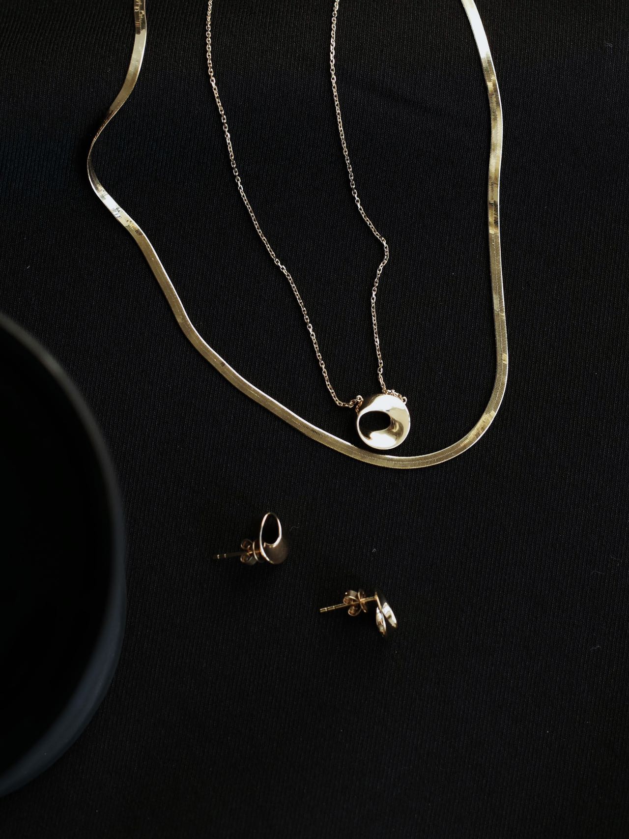 The Möbius Glow Set