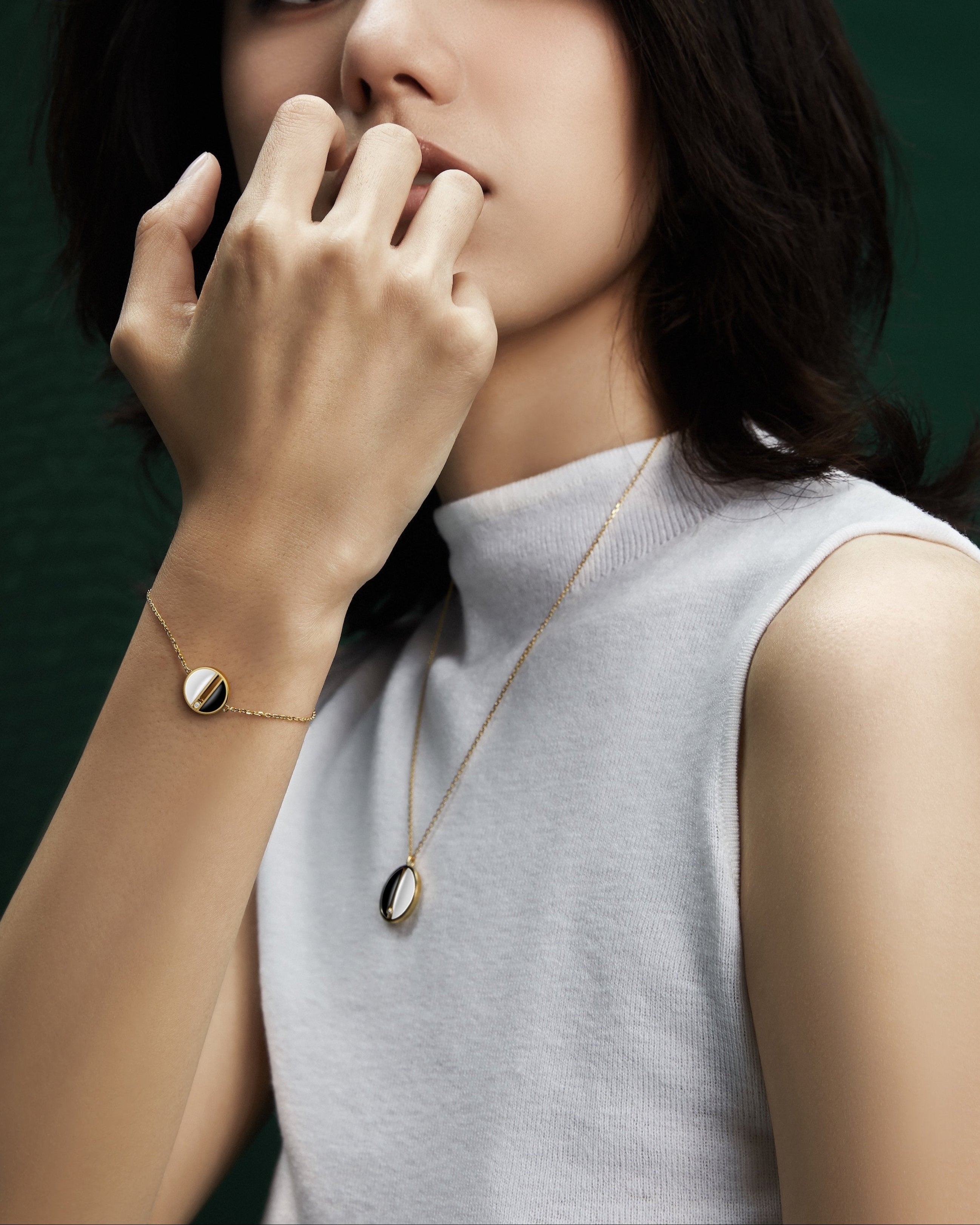 The Game of Weiqi Black & White Jade Necklace - 18K - Solid - Gold - YIN Fine Jewelry - Chinese Modern Gold Jewelry