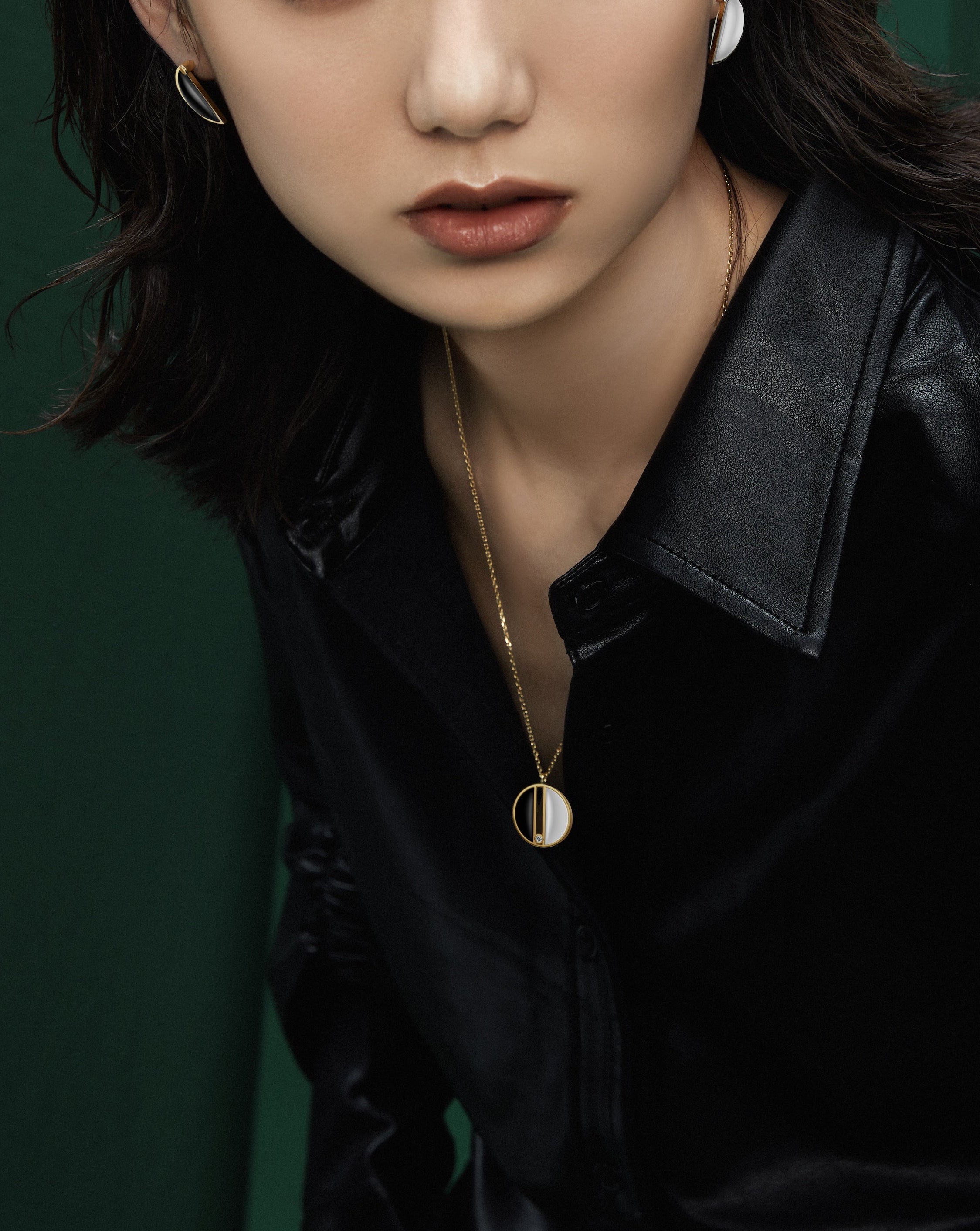 The Game of Weiqi Black & White Jade Necklace - 18K - Solid - Gold - YIN Fine Jewelry - Chinese Modern Gold Jewelry