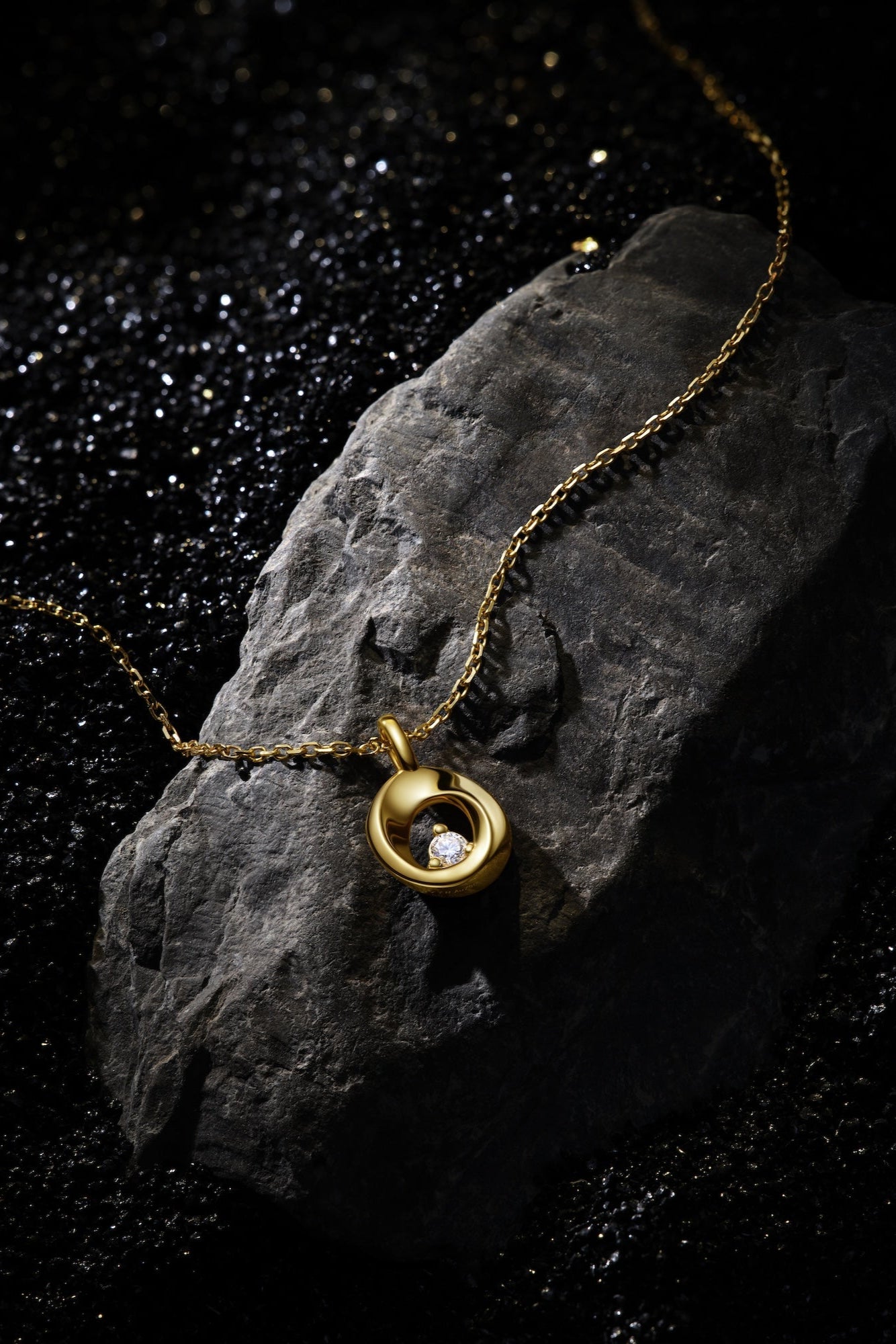The Möbius Star Diamond Pendant Necklace