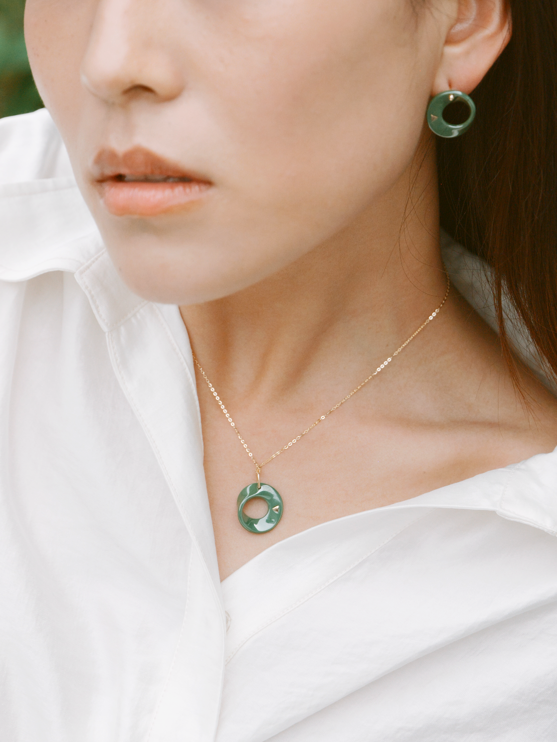 The Möbius High-Tech Ceramic Pendant Necklace - Green