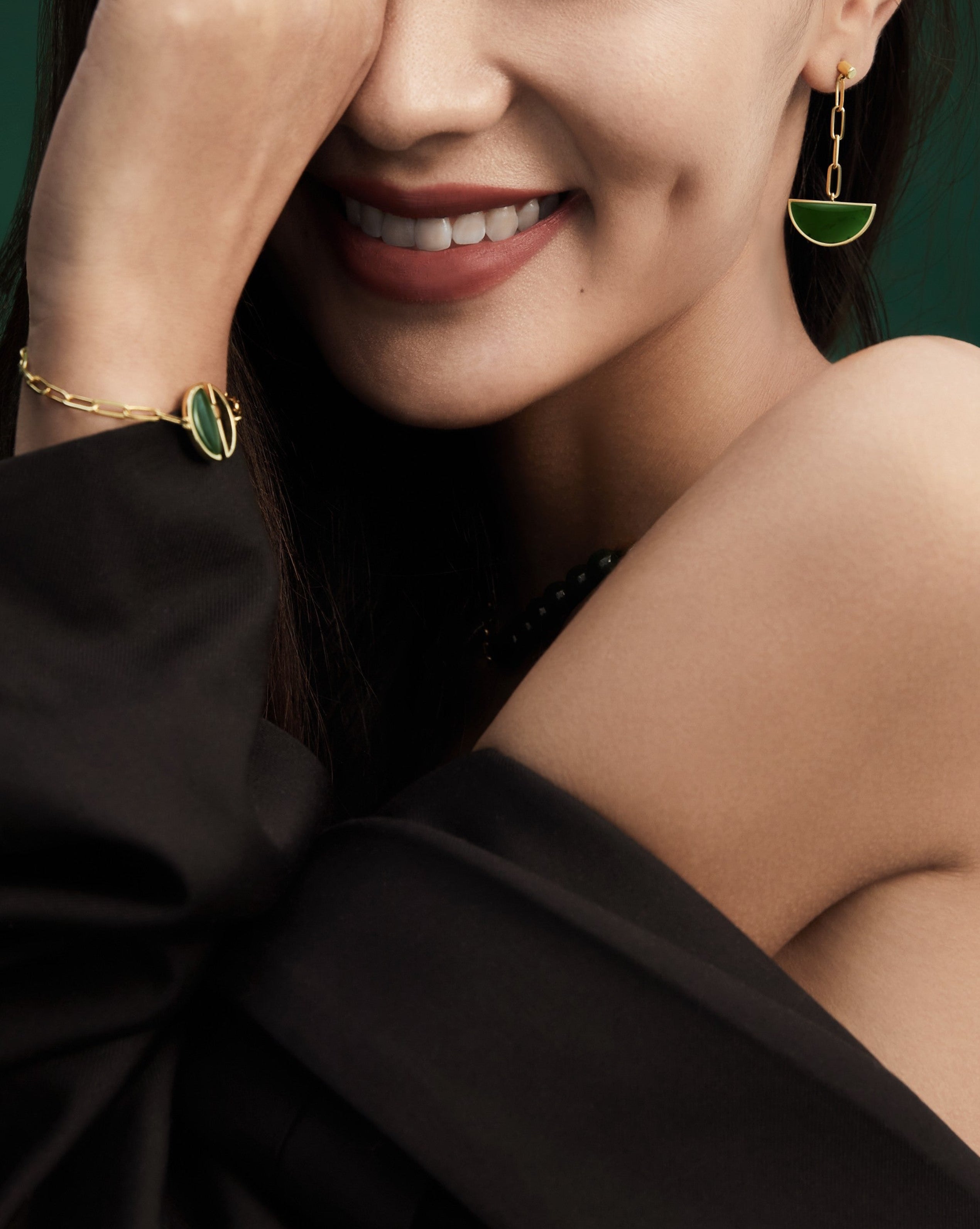 The Game of Weiqi Green Jade Drop Earrings - 18K Solid Gold - YIN Fine Jewelry - Chinese Modern Gold Jewelry
