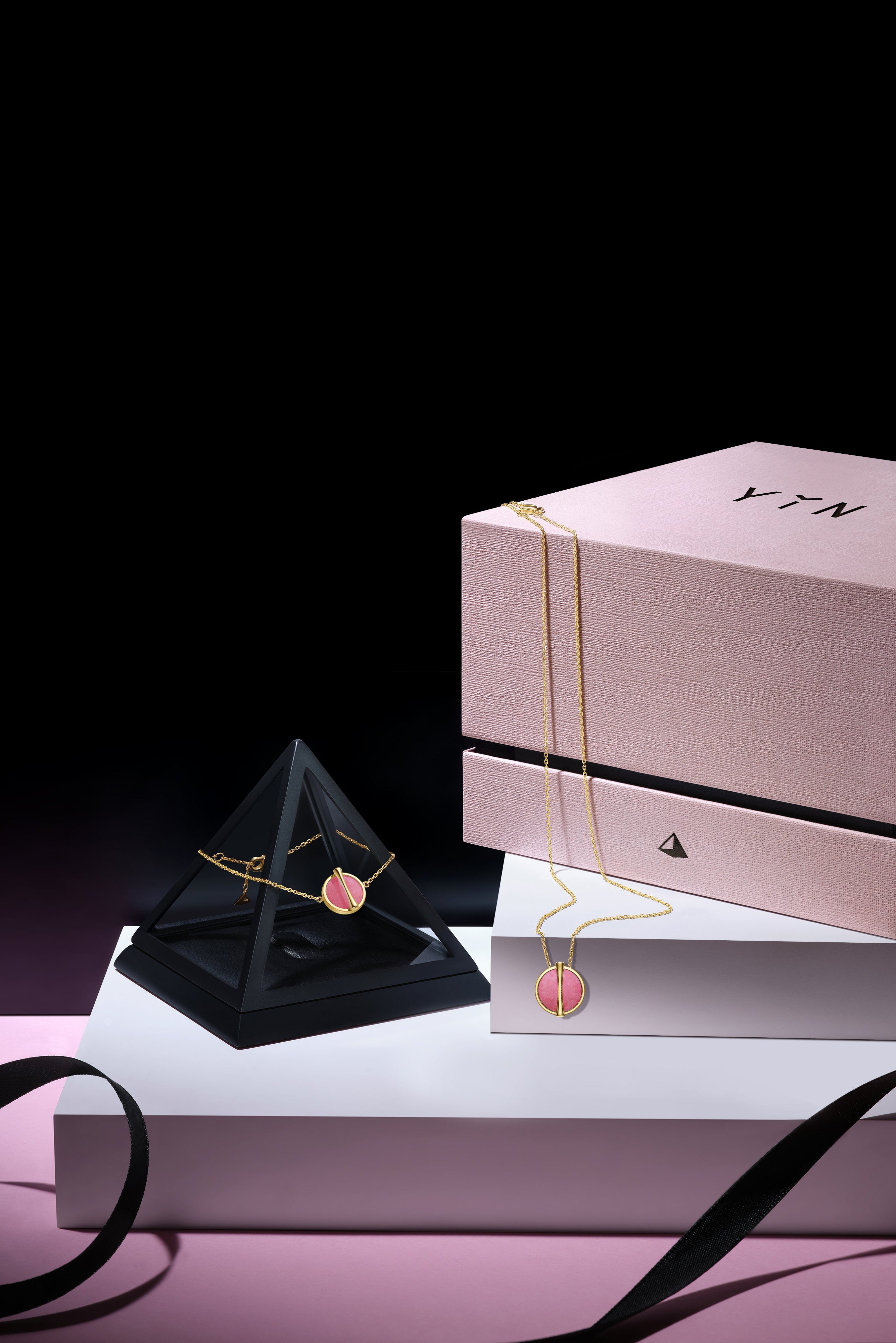 The Golden Ratio 5-motif Bracelet - Rhodonite - 18K Solid Gold - YIN Fine Jewelry - Chinese Modern Gold Jewelry