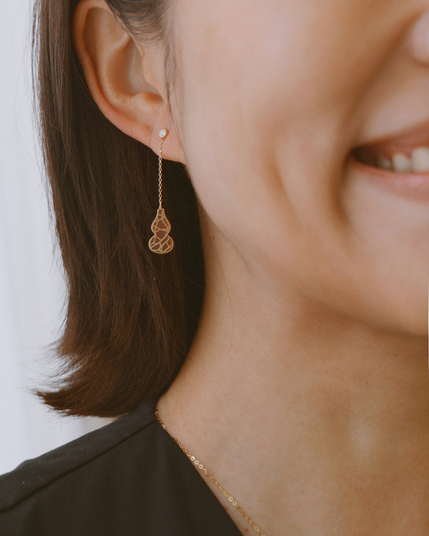 The Hulu Red Jade Gourd Drop Earrings