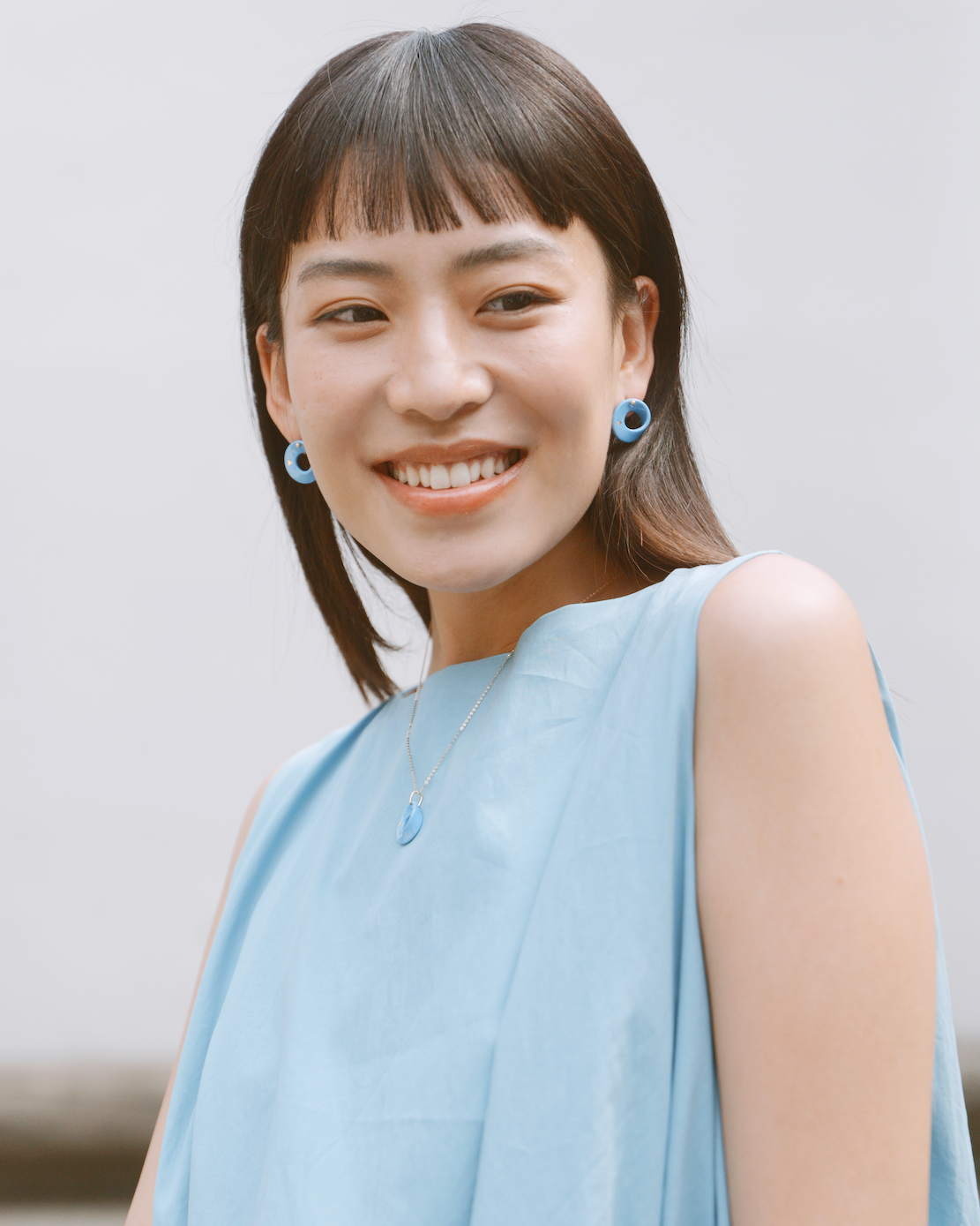 The Möbius High-Tech Ceramic Pendant Necklace - Blue