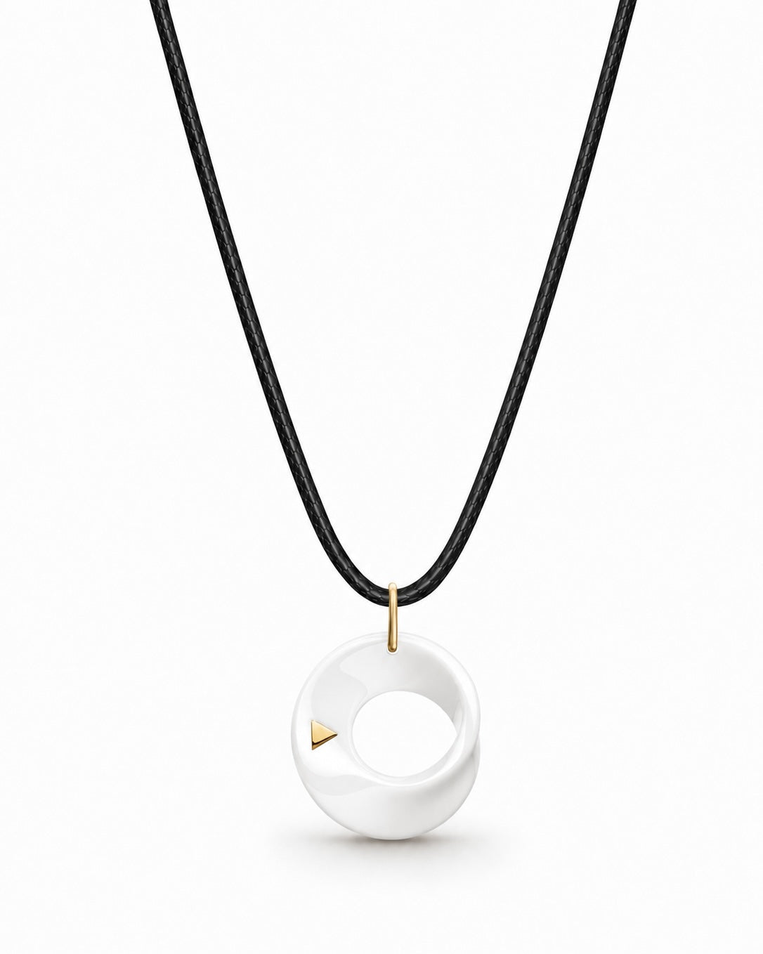 The Möbius High-Tech Ceramic Pendant Necklace - White
