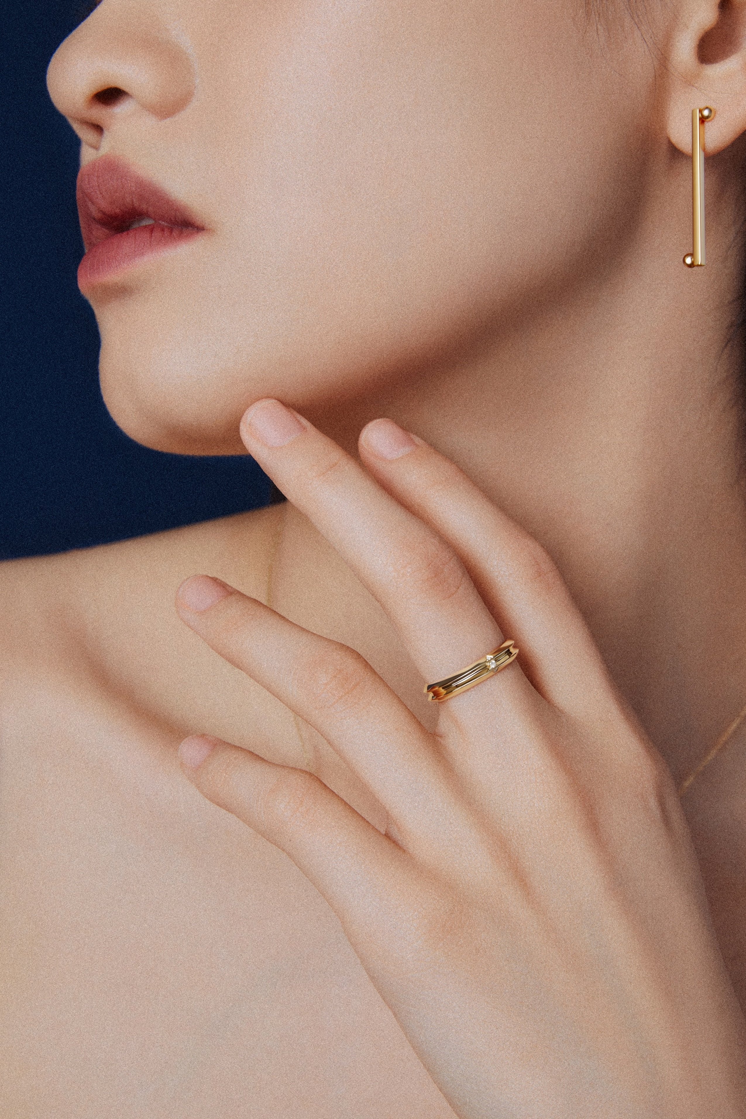 The Ridge Double - Row Diamond Ring - 18K Solid Gold - YIN Fine Jewelry - Chinese Modern Gold Jewelry