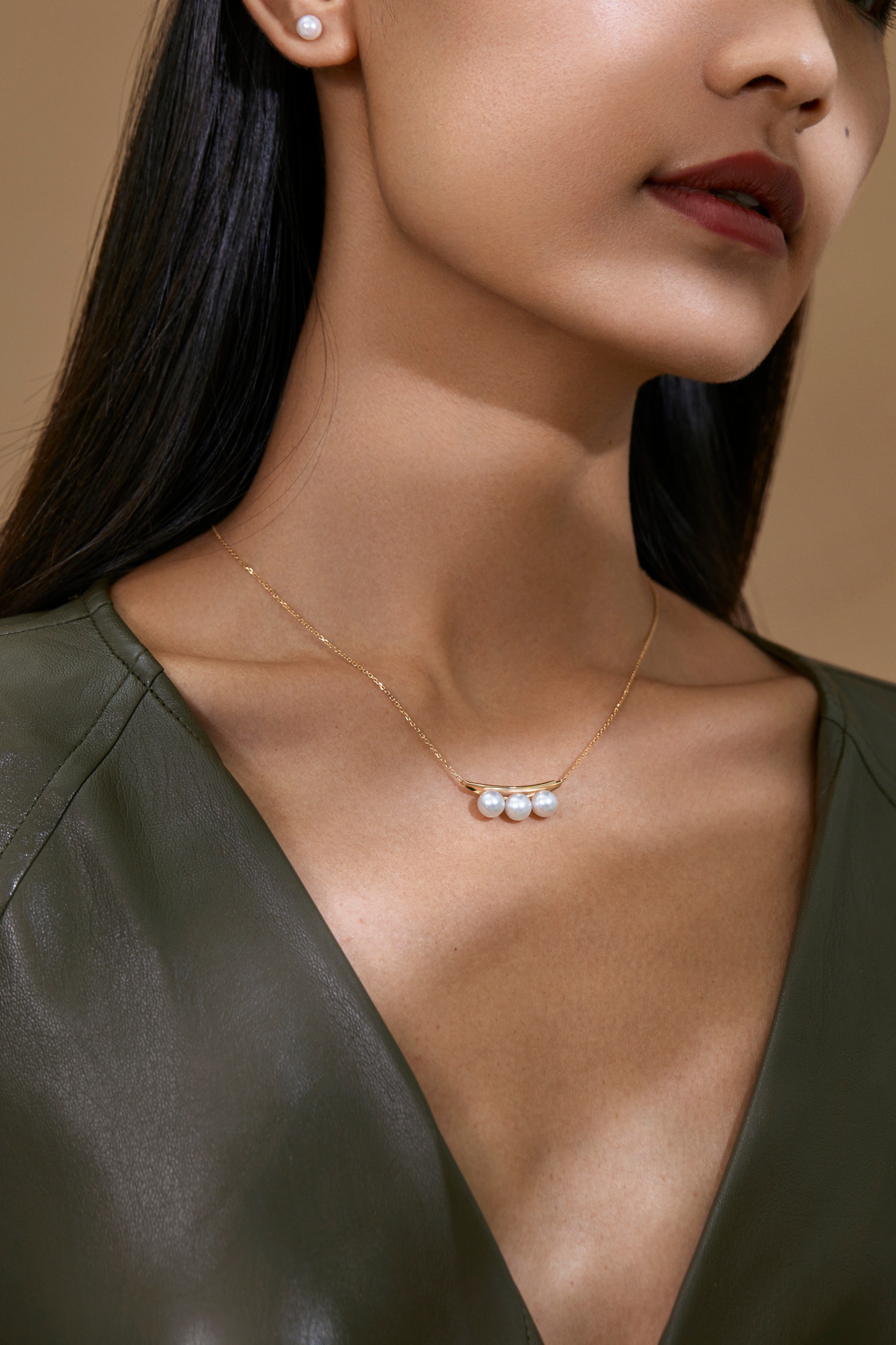 The Warm Pearl Akoya Pearl Trio Bar Necklace - 18K Solid Gold - YIN Fine Jewelry - Chinese Modern Gold Jewelry 